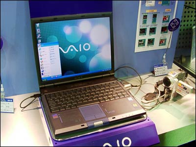 索尼行貨筆記本GR18C價(jià)格再探新低，軟件技術(shù)服務(wù)成購(gòu)買關(guān)鍵考量